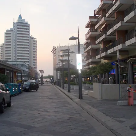 Vicino Al Mare Vicino A Venezia Apartment *